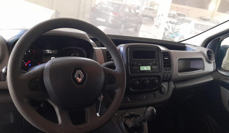 RENAULT TRAFIC 1.6 DCI 27 L1 120 CV 6 PLAZAS lleno