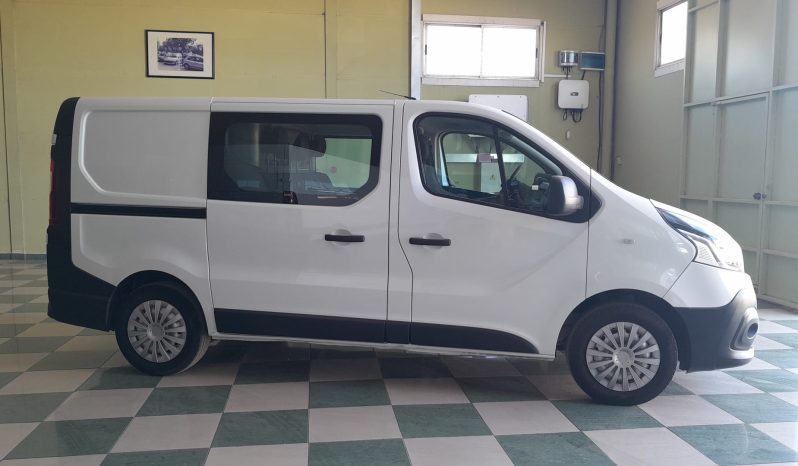RENAULT TRAFIC 1.6 DCI 27 L1 120 CV 6 PLAZAS lleno