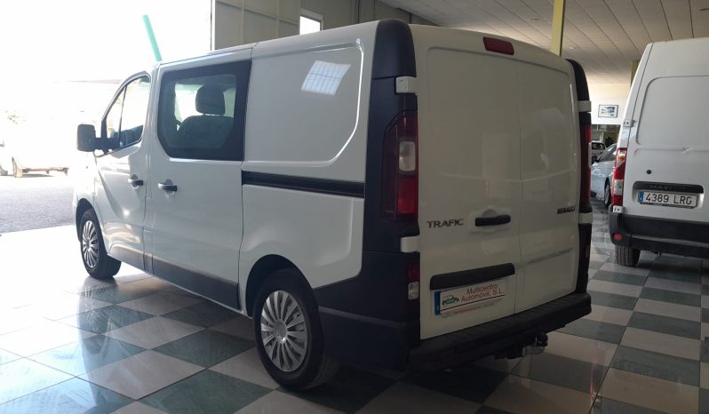 RENAULT TRAFIC 1.6 DCI 27 L1 120 CV 6 PLAZAS lleno
