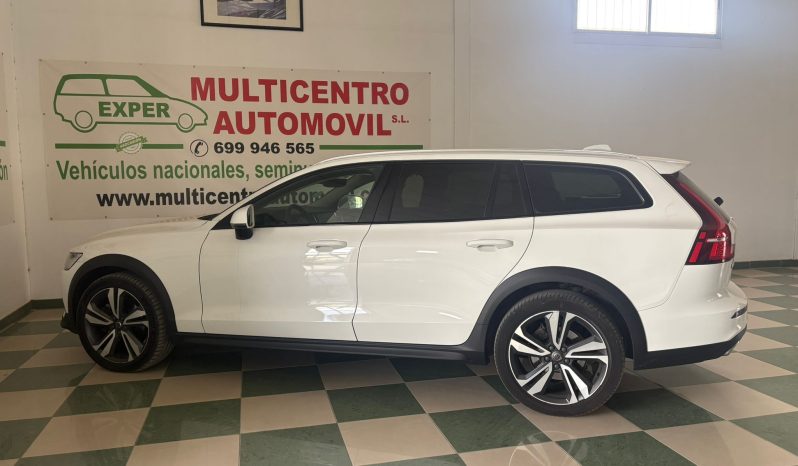 VOLVO V60 CROSS COUNTRY 2.0 D4 AWD 190 CV lleno
