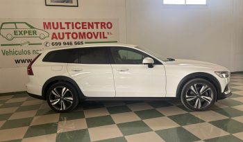 VOLVO V60 CROSS COUNTRY 2.0 D4 AWD 190 CV lleno