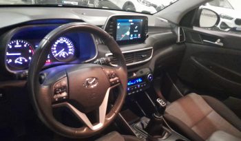 HYUNDAI TUCSON 1.6 CRDI 48V SLE 4X2 115 CV lleno