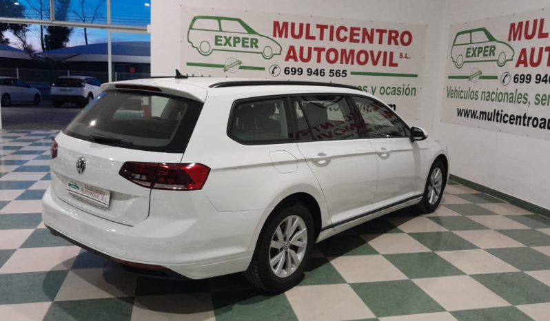 VOLKSWAGEN PASSAT VARIANT 1.6 TDI DSG BUSINESS 120 CV lleno