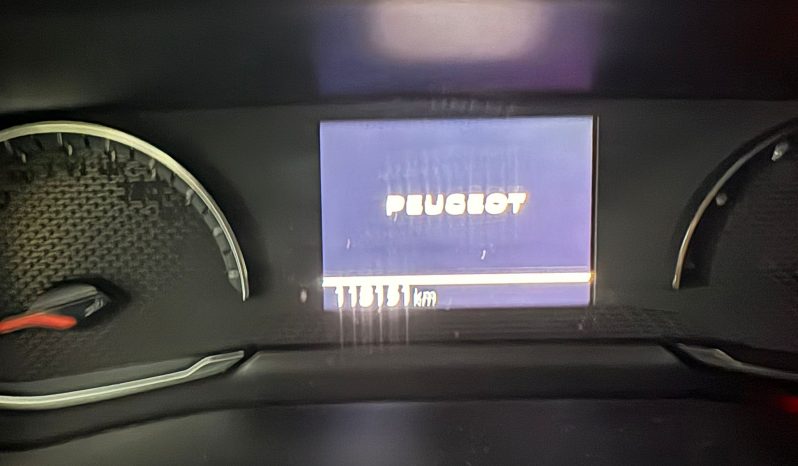 PEUGEOT 2008 1.5 BLUE HDI ALLURE 110 CV lleno