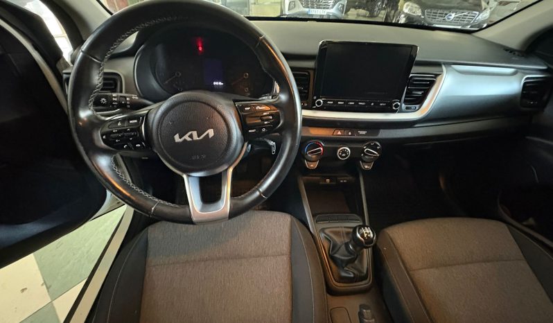 KIA STONIC 1.2 DPI CONCEPT 84 CV lleno